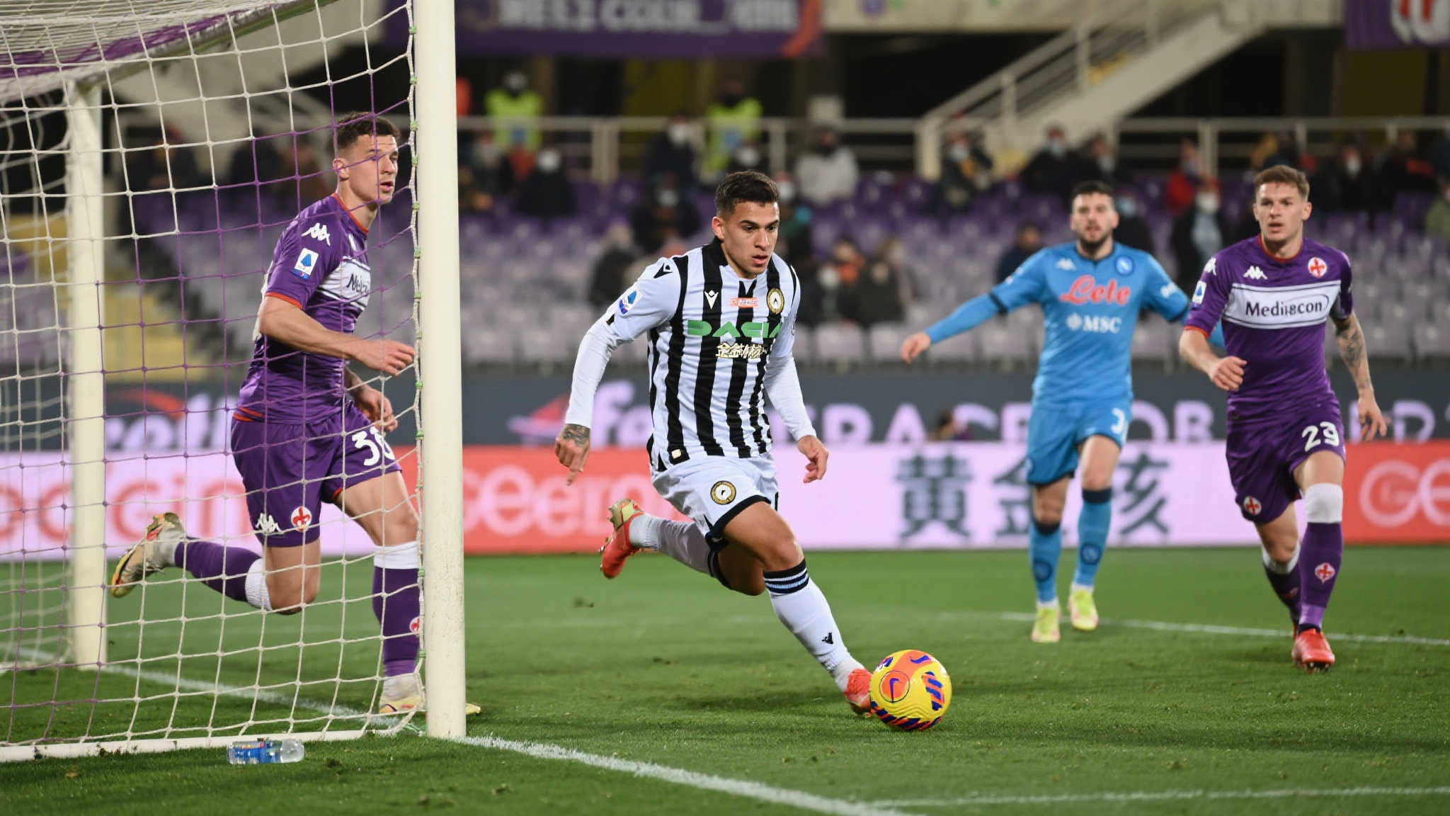 *第一次让全世界记住这个名字是在面对乌迪内斯的大胜